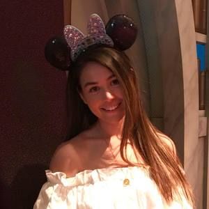 Meet your Posher, Lauren